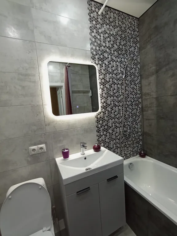 Новая, красивая студия с балконом в ЖК Зеландия