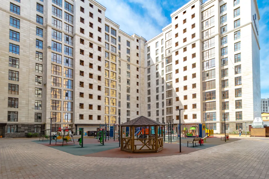 Двухкомнатные апартаменты рядом с триумфальной аркой