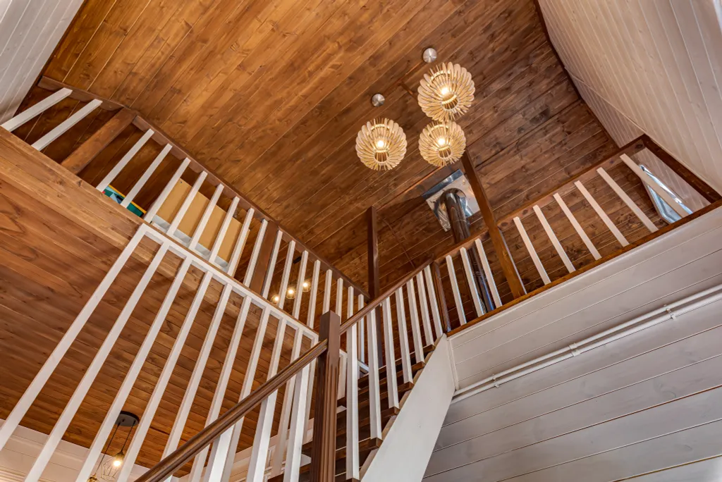 Коттедж Дом с баней на дровах, чаном и уютным двором с лобным местом — Лопатино