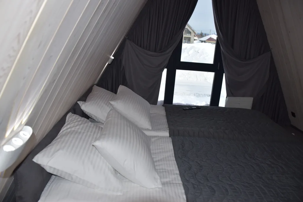 Уютное шале с дизайнерским интерьером