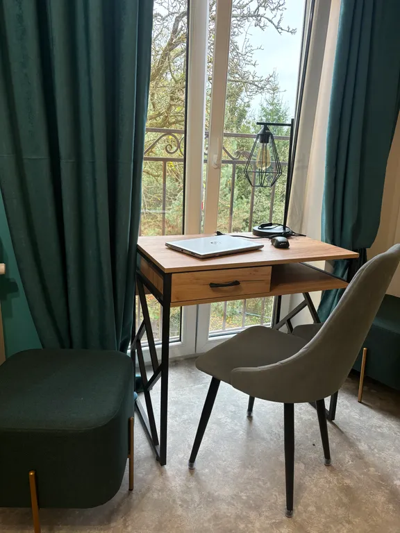 Двухкомнатный модуль в атмосферном Пространстве на море