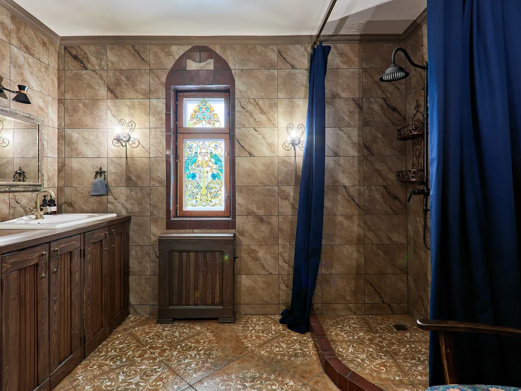 Готический замок Гранат Альдога