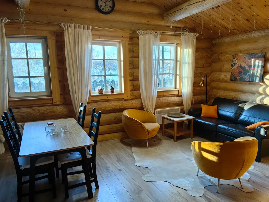 Шале и баня на 1 линии озера Красное, 2 километра от Финского залива, Пески