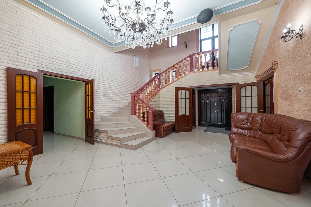 6-комнатный Дом