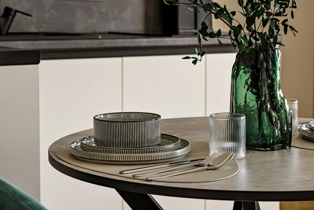 VIP-студия с роскошной ванной у панорамного окна