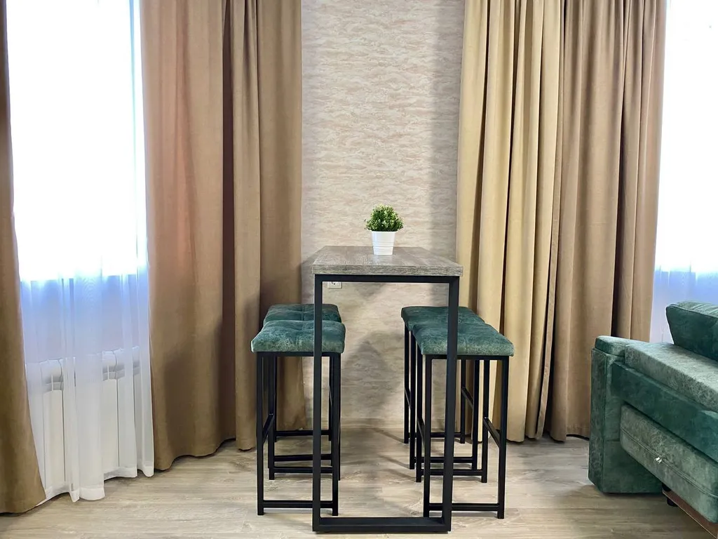 Яркая студия в апарт-отеле Кристалл!