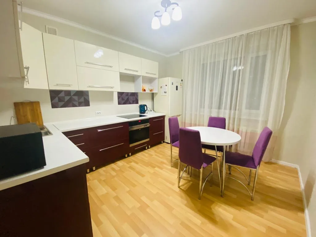 Уютная чистая квартира — аренда посуточно в Астана (Нур-Султан)