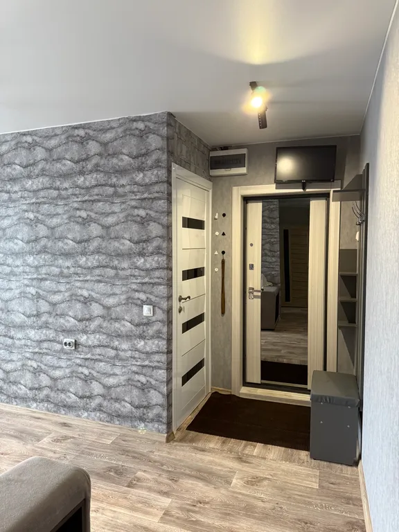 Просторная квартира с кофемашиной, Алисой и джакузи