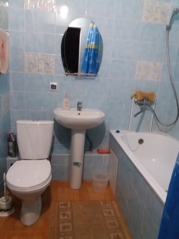 Уютная  и комфортная комната в центре города с жилой лоджией