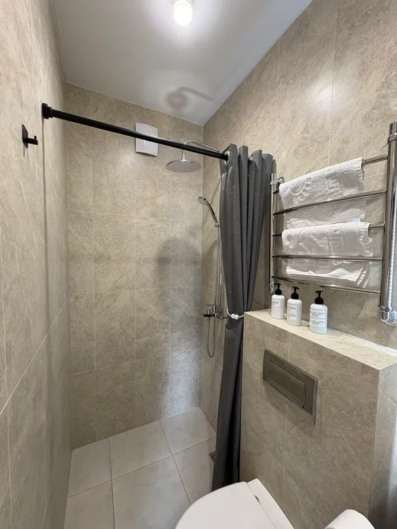 Уютная теплая комната рядом со склоном