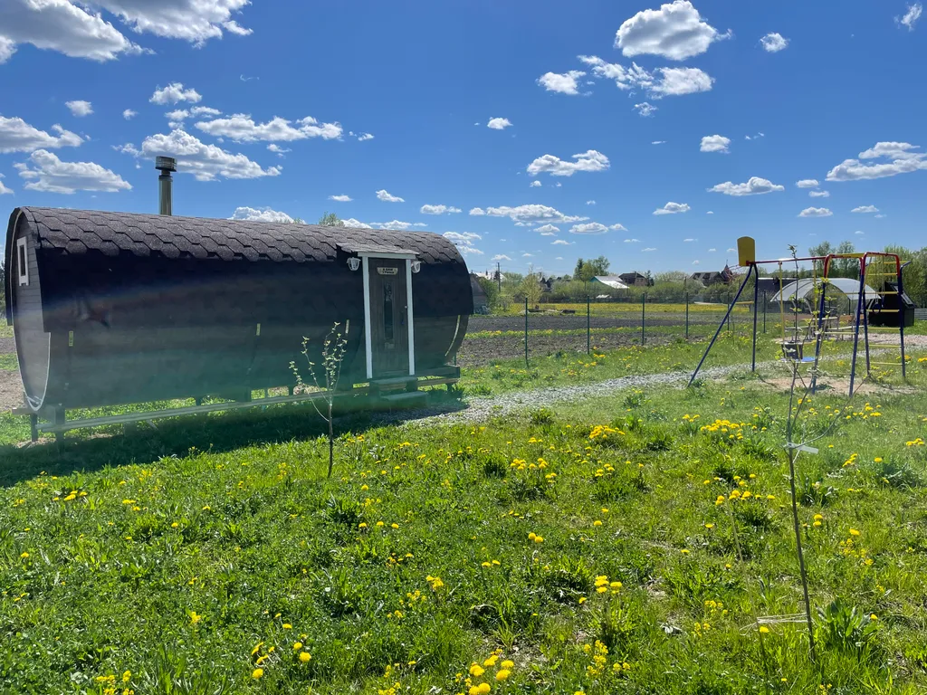 Коттедж Уютный дом с баней и видом на озеро Врево — Луга