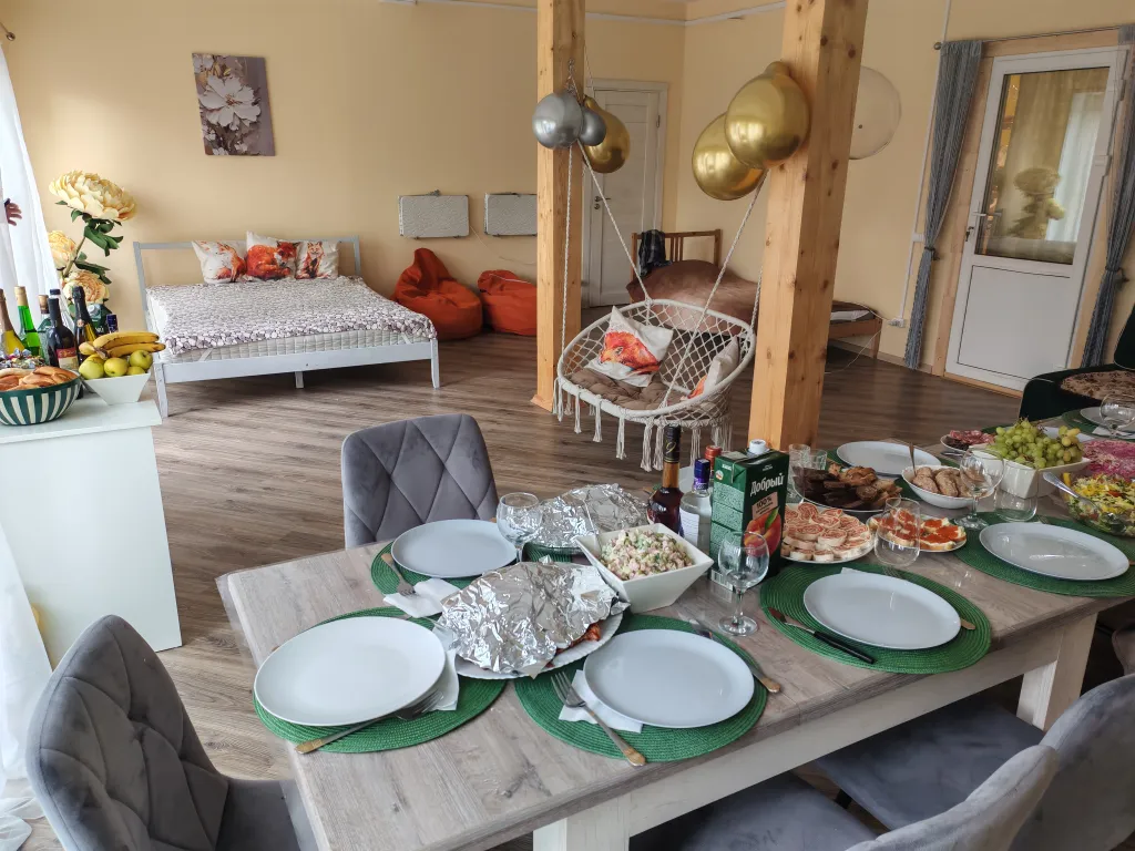 Коттедж Дом на берегу озера, на первой линии — Приморск