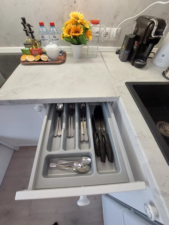 Студия с бассейнами в ЖК Кипарис