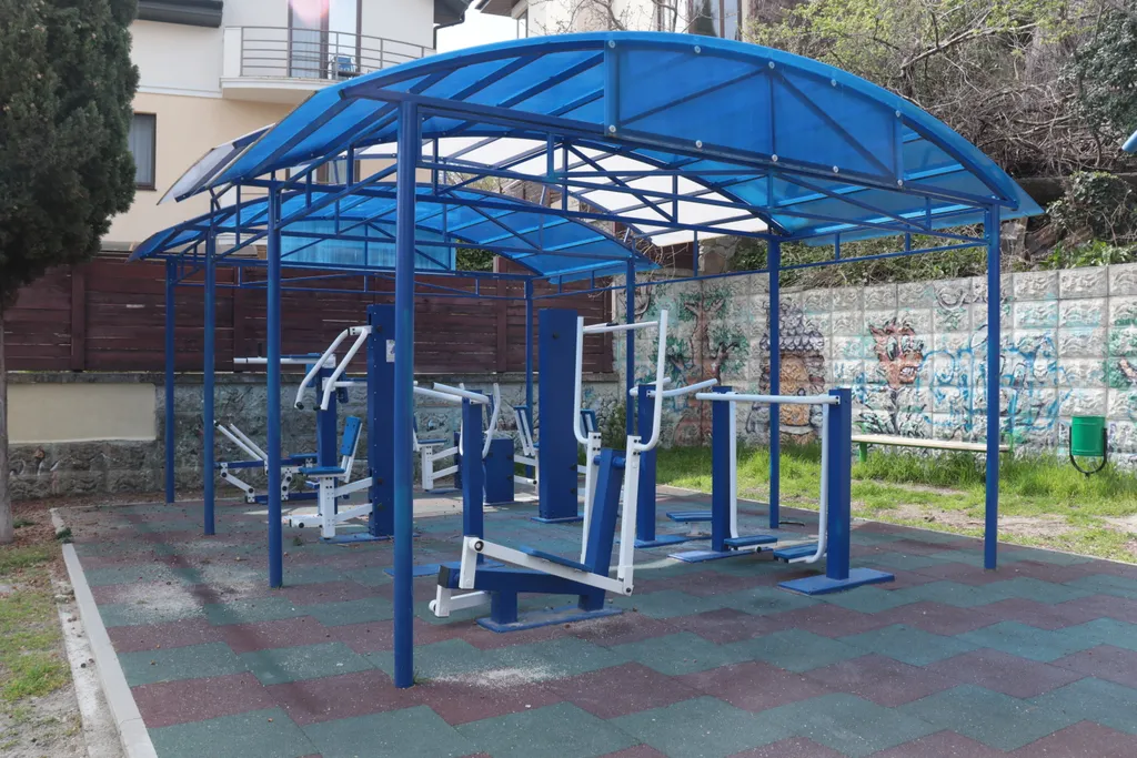 Студия у Массандровского парка в элитном районе Ялты