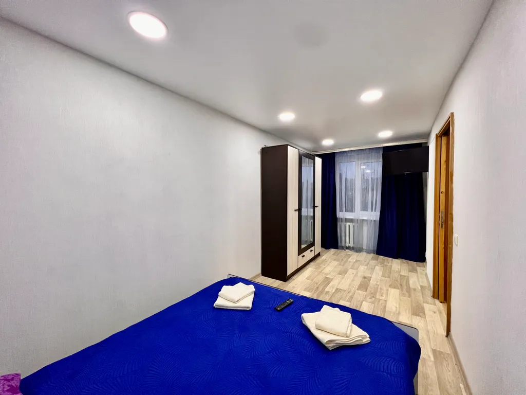 Двухкомнатная квартира в центре возле ряда сетевых магазинов