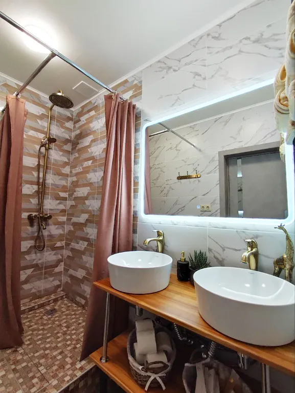 Апарт Павлофф 5 ти комнатная, семейный Люкс до 15 гостей