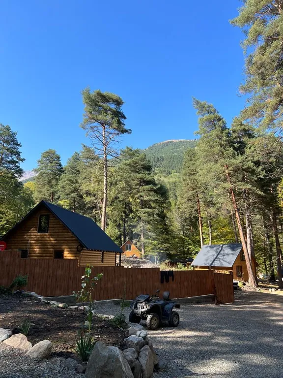 Уютный жилой дом в горах