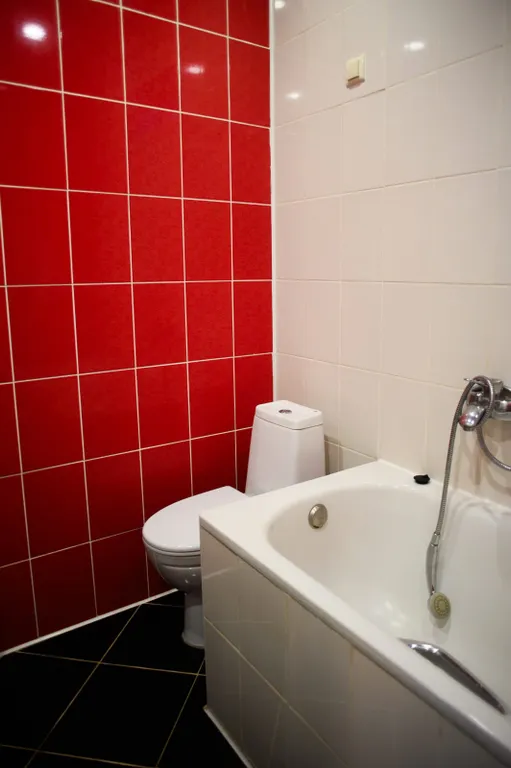 Просторный комфортабельный коттедж в центре города с банным чаном