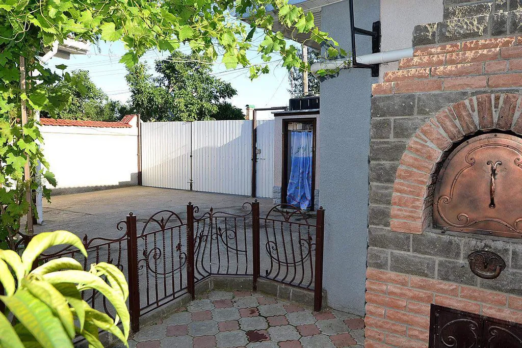 Современный домик рядом с центром