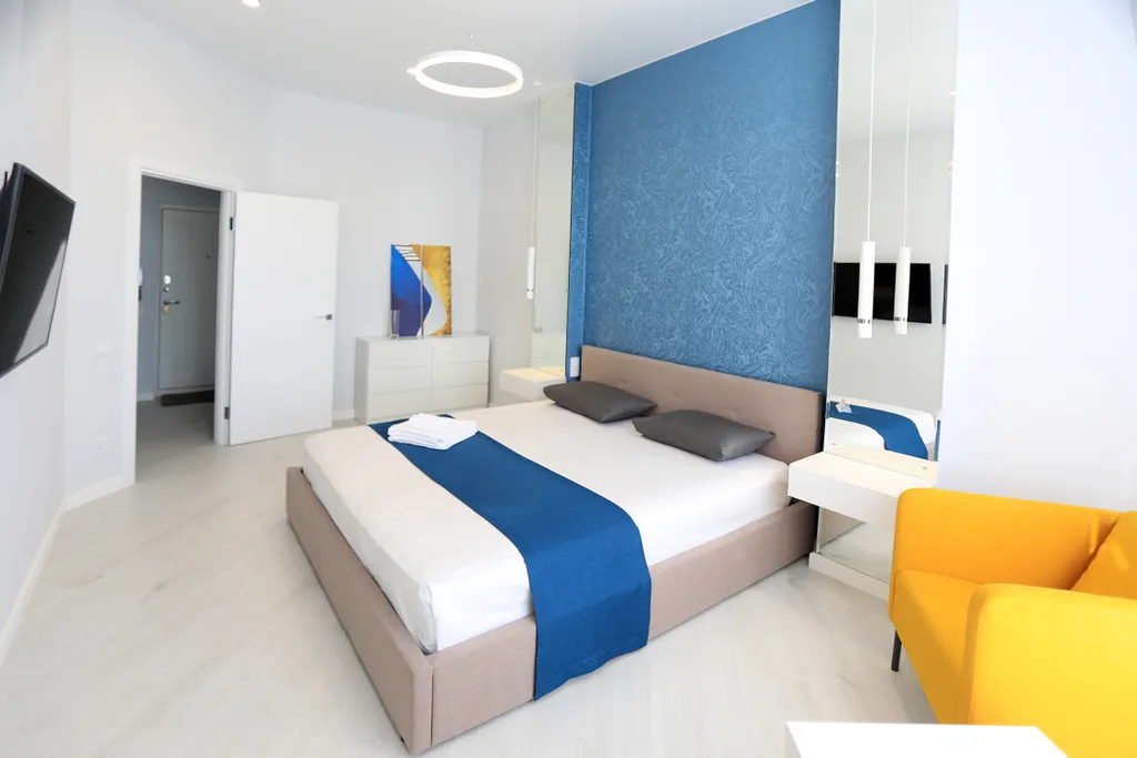 Уютная светлая квартира в центре города — аренда посуточно в Симферополь