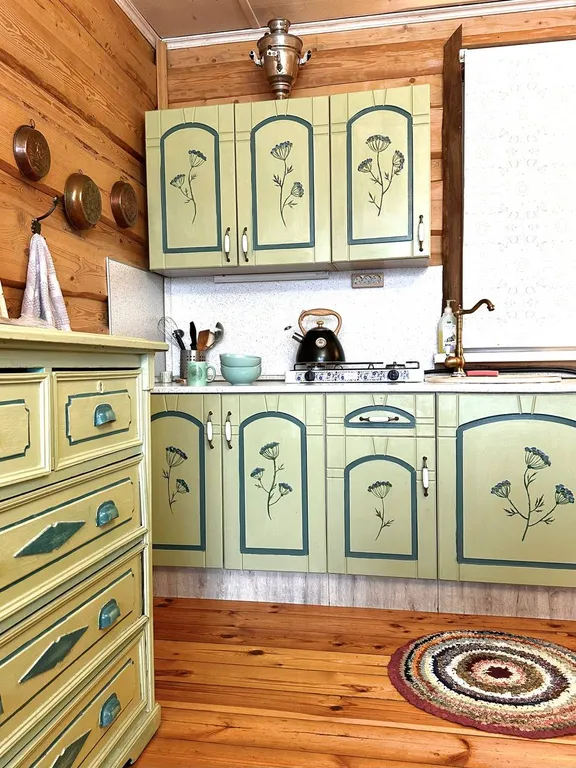 Просторный, уютный деревянный дом в центре города, возле реки и озера