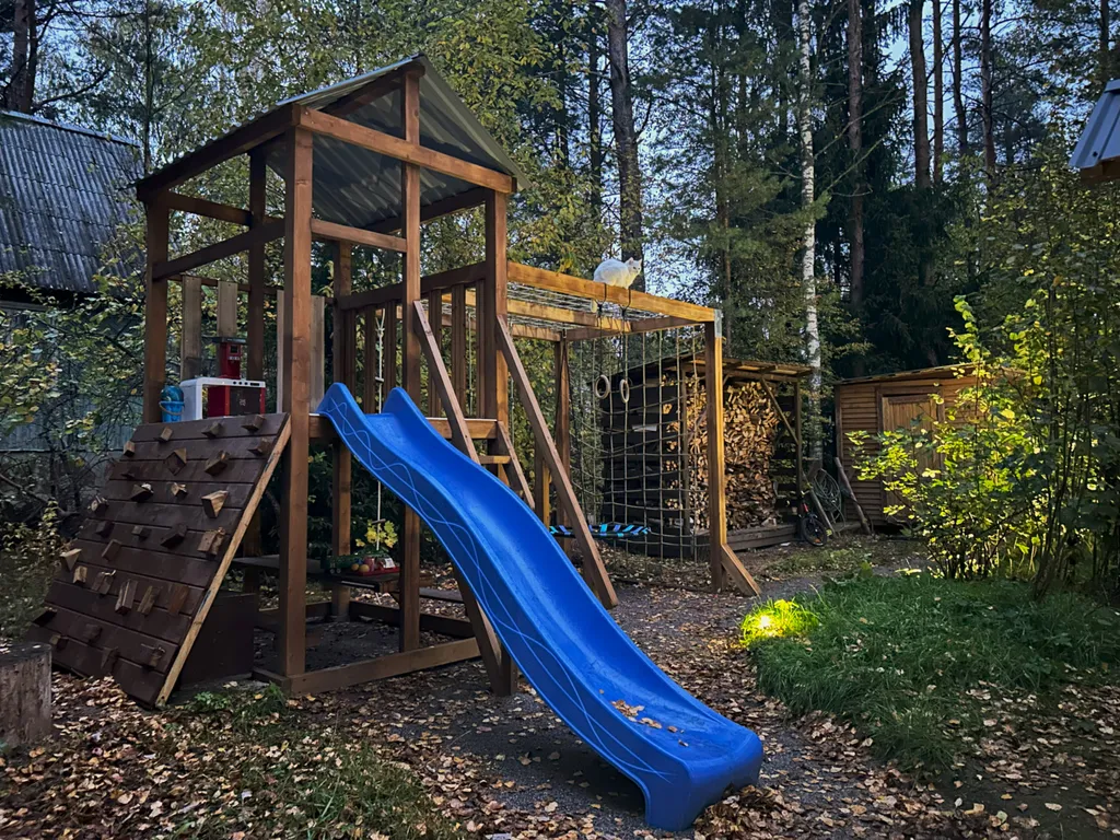 Коттедж Коттедж у озера с камином Сосновый Дом — Орехово