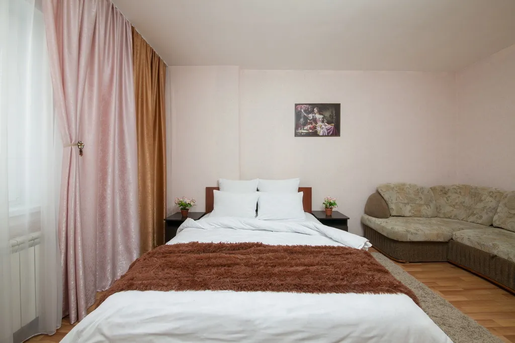 Квартира Уютные апартаменты в новом доме напротив ТРЦ Планета — Красноярск