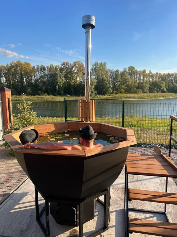 Коттедж Семейная баня и Дом с личным пирсом — Столбище