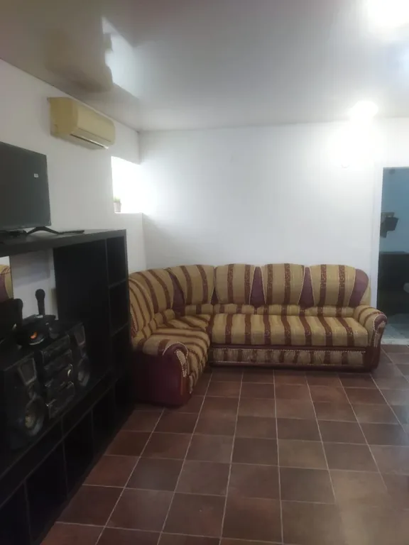 Дом с подогреваемым бассейном и сауной с видом на море