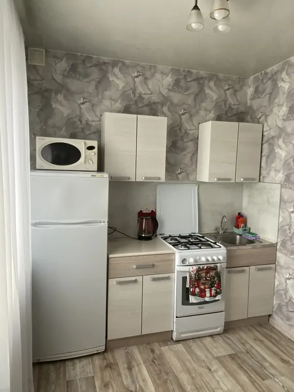 Сдаётся просторная, светлая, однокомнатная квартира!