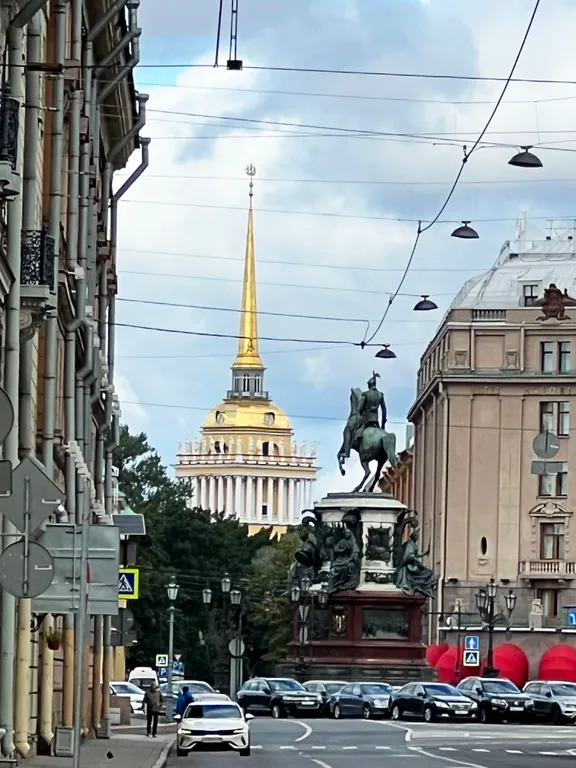 Квартира Квартира с петербургской атмосферой рядом с Исаакиевской площадью — Санкт-Петербург