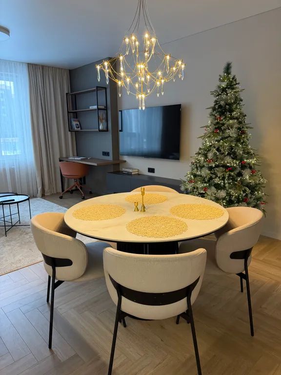 Современные и уютные апартаменты в центре рядом с парком и рекой