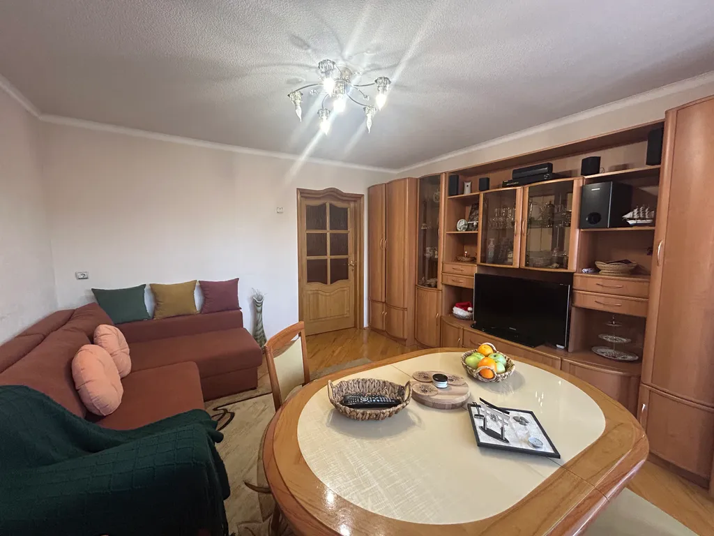 2-х комнатная квартира в центре посёлка