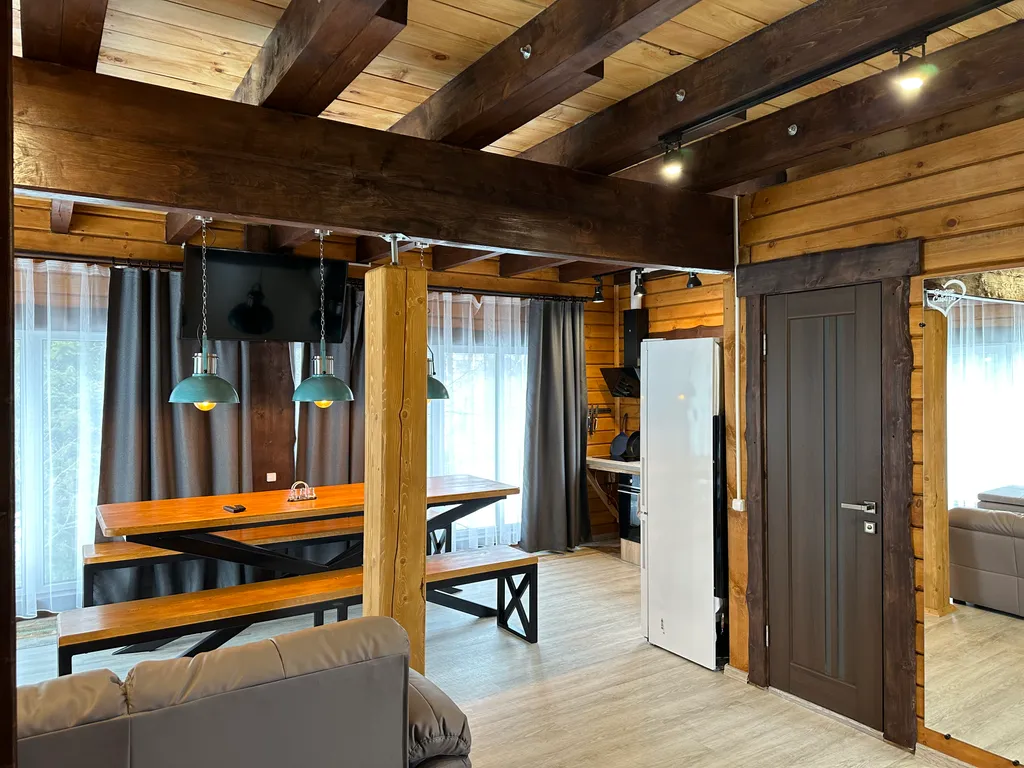 Коттедж с панорамными окнами