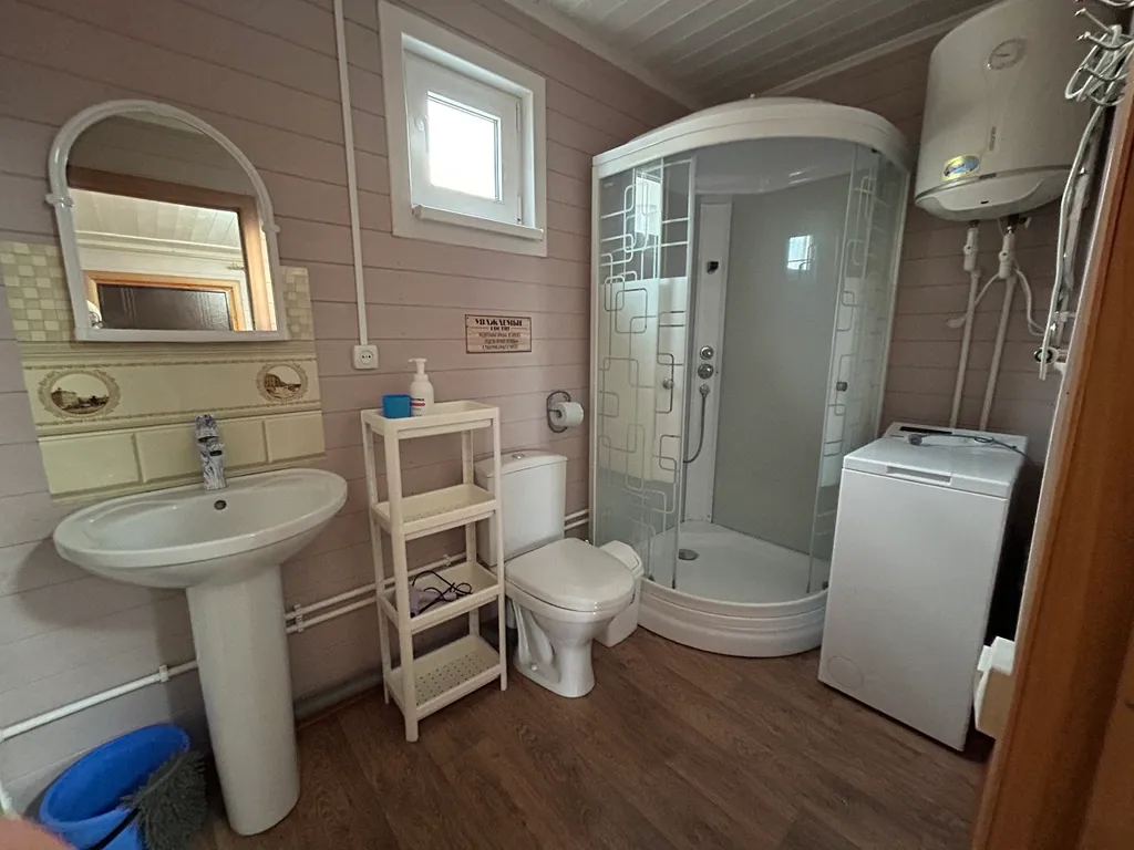 Уютный сиреневый домик с двумя спальнями