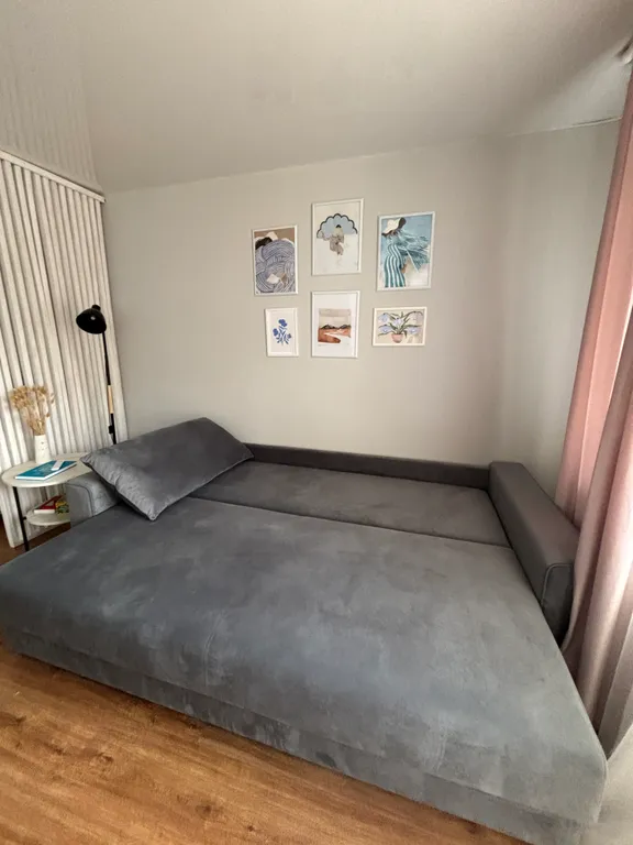 Уютная студия с видом на лес