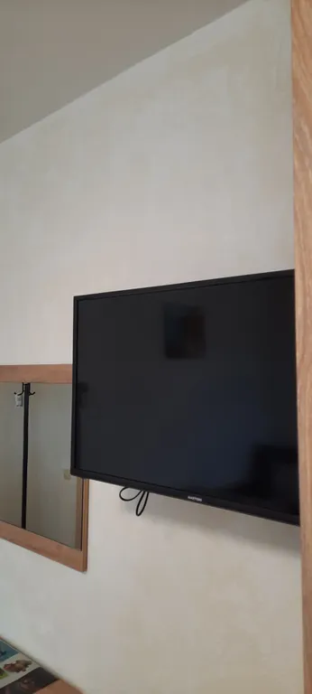 Квартира Комната с балконом, отдельный вход со двора бассейн — Кучугуры