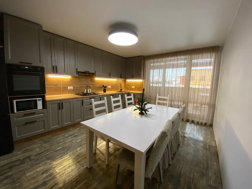 Двухэтажный 3-х комн. дом 150 кв.м. на участке 9 сот.