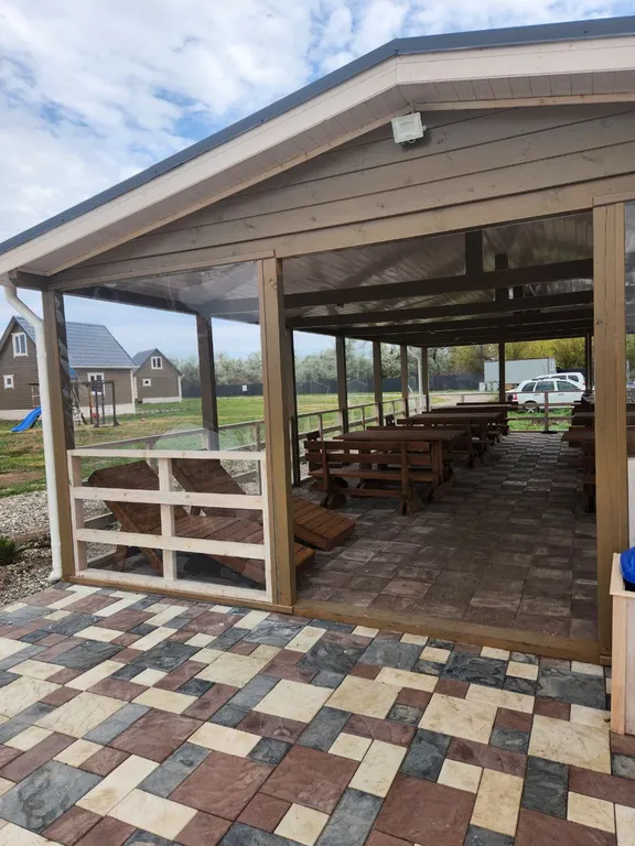 Коттедж у реки