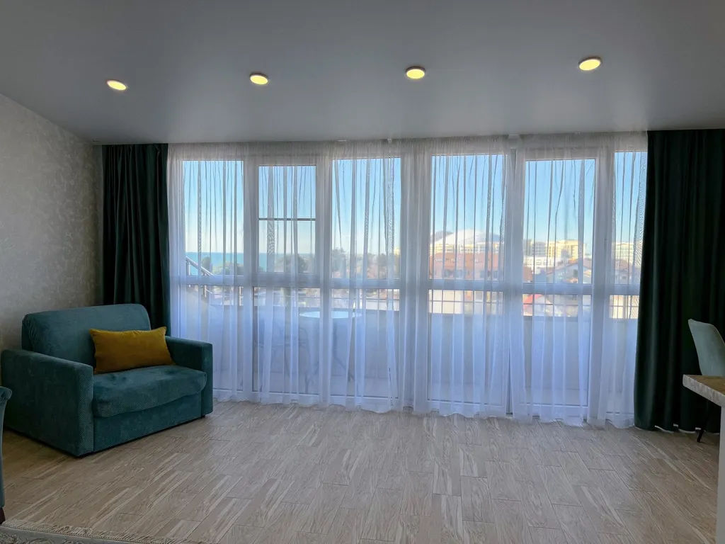 Квартира Family home - просторная 1к квартира до 5 гостей в 100 м от моря — Сириус