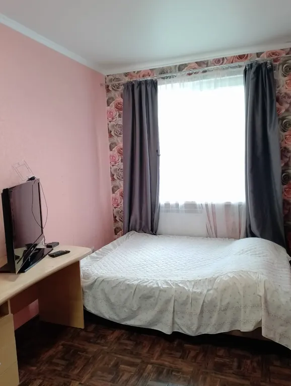 Дом, горы, море