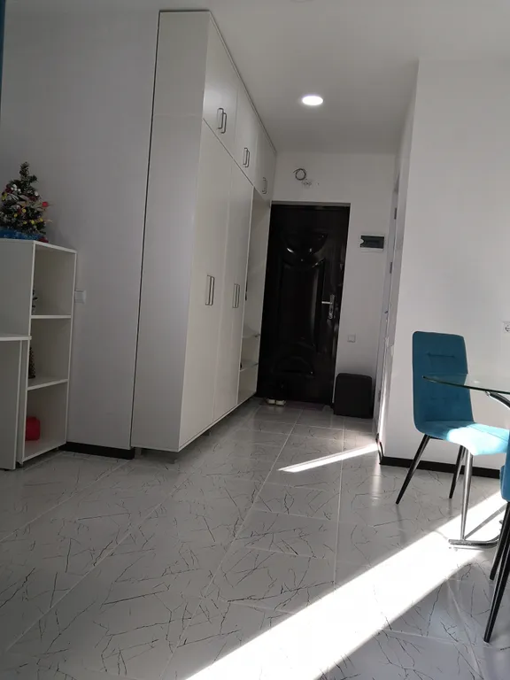 Уютная студия в центре с видом на горы