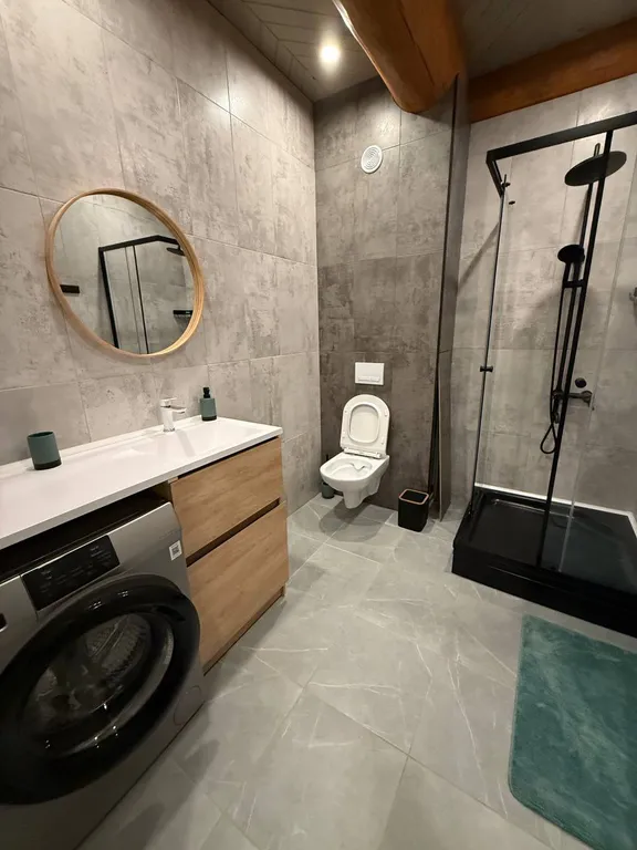 Домик KEDRA в Шерегеше с видом на лес и горы