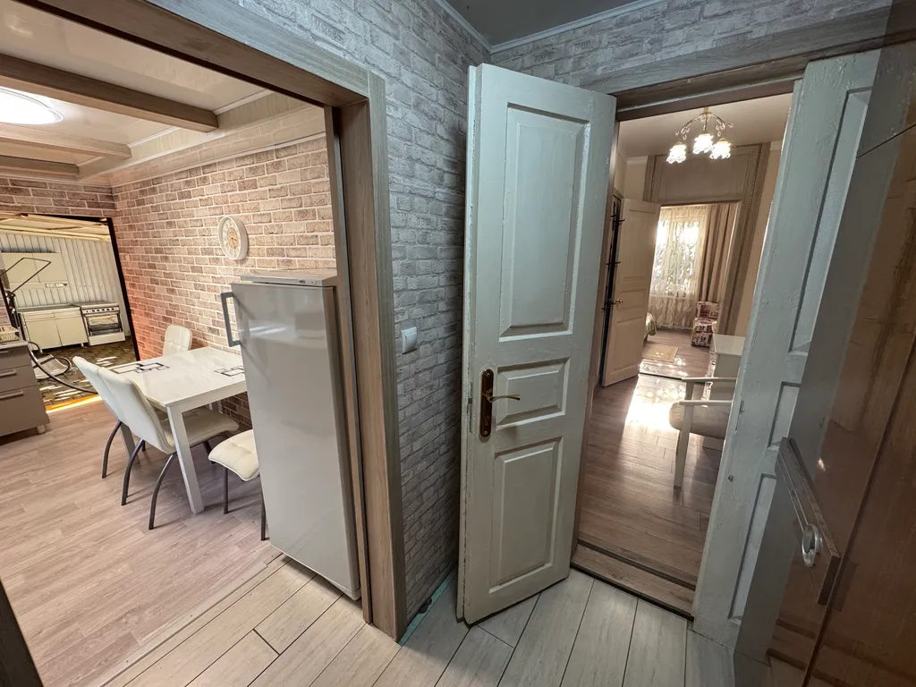 Коттедж Трёхкомнатный дом со своей территорией и автопарковкой, рядом море — Геленджик