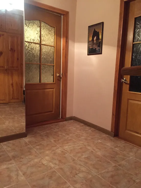 Трёхкомнатная квартира с видом на горы и с индивидуальным двориком