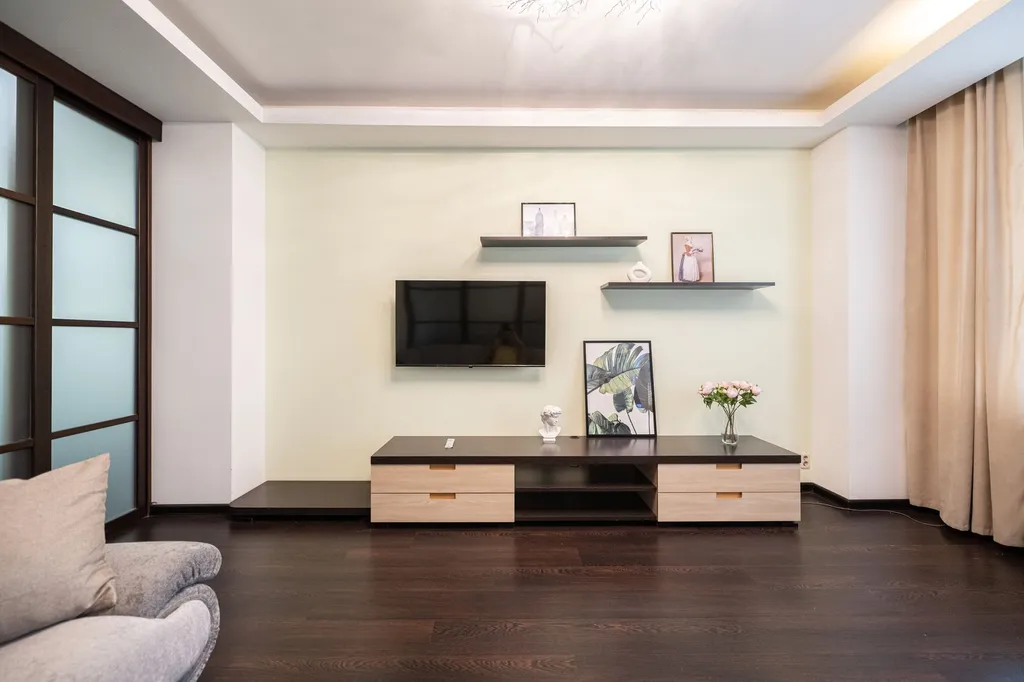 Большая квартира с кондиционерами и камином