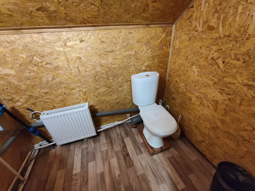 Уютный дом на берегу реки Чусовая