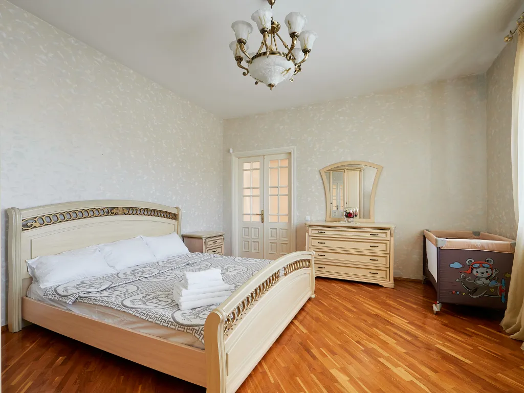 4-комнатный Дом