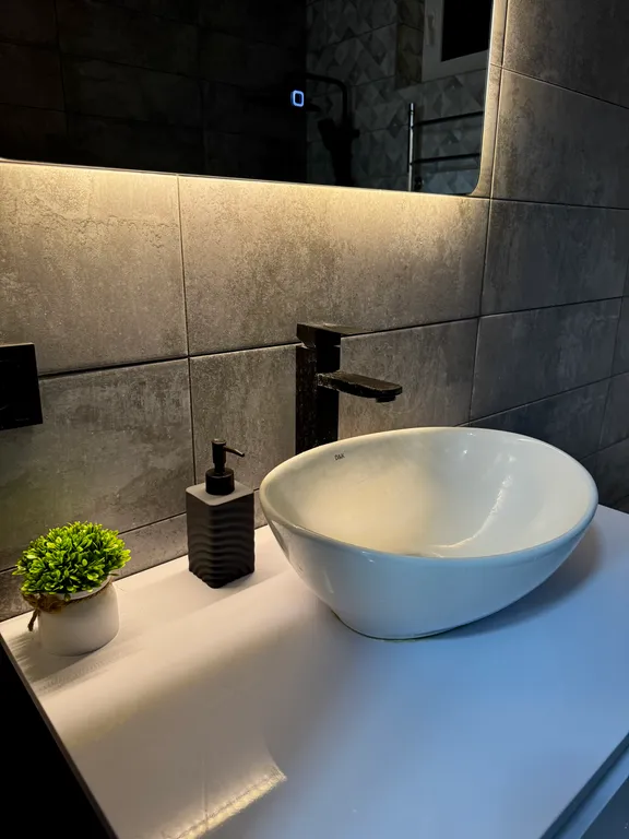 Новы дом у набережной