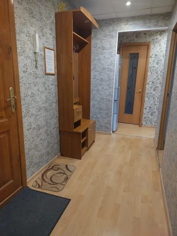 Квартира Уютная двухкомнатная квартира — Волхов